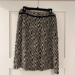 EUC Ann Taylor Silk Skirt -- 10